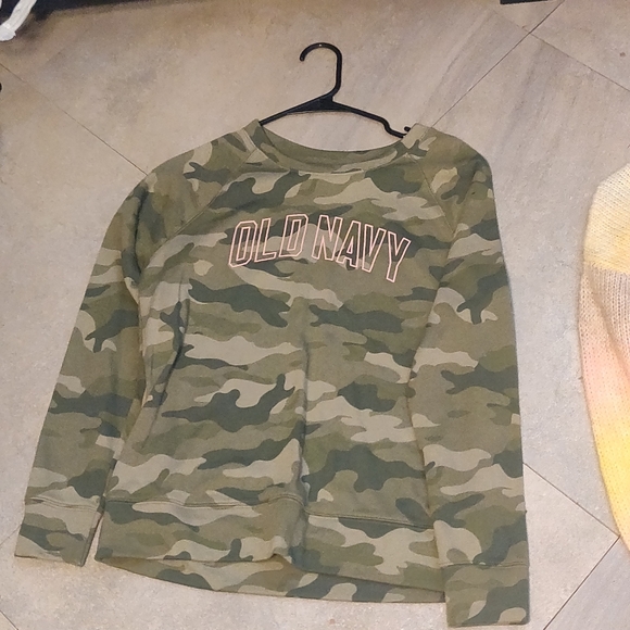 Sweater Bundle - Picture 2 of 9